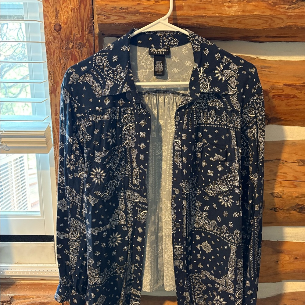 Wrangler Retro Blue and White Paisley Shirt